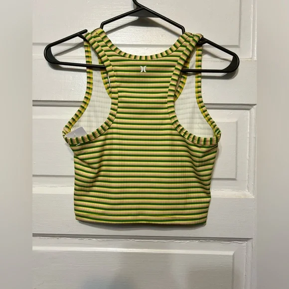 Hurley brand crop top - Picture 2 of 3